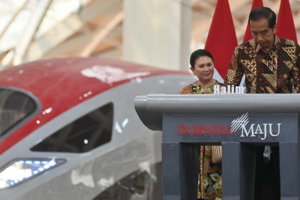 Jemput Bola Kasus Dugaan Mark Up Proyek Whoosh